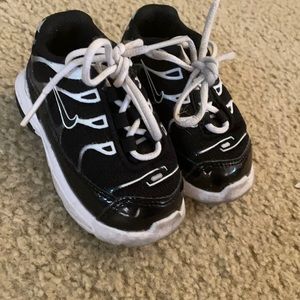 Toddler Nike size 4